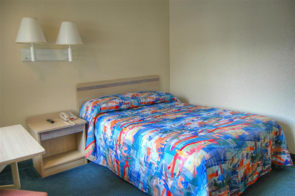 Hotel 6-springfield, Or - Eugene North 2*